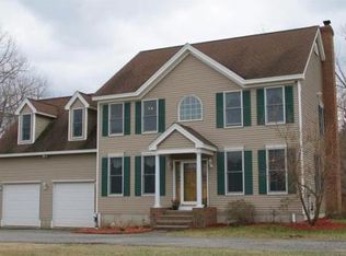 8 Plum Tree Ln, Hubbardston, MA 01452