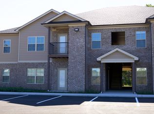 520 Sportsman Club Rd, Russellville, KY 42276