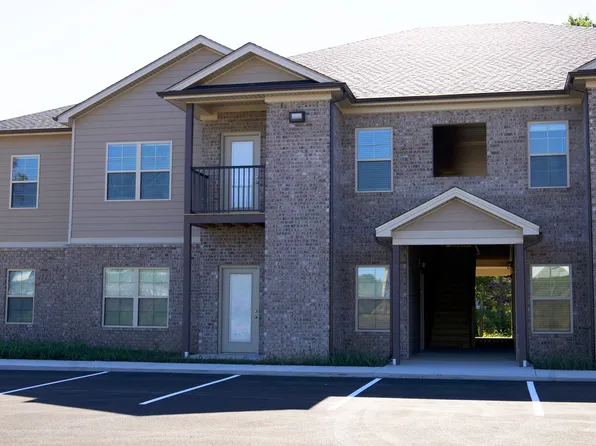 520 Sportsman Club Rd, Russellville, KY 42276