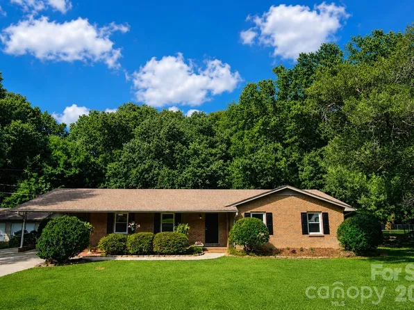 2914 Dresden Dr, Gastonia, NC 28056