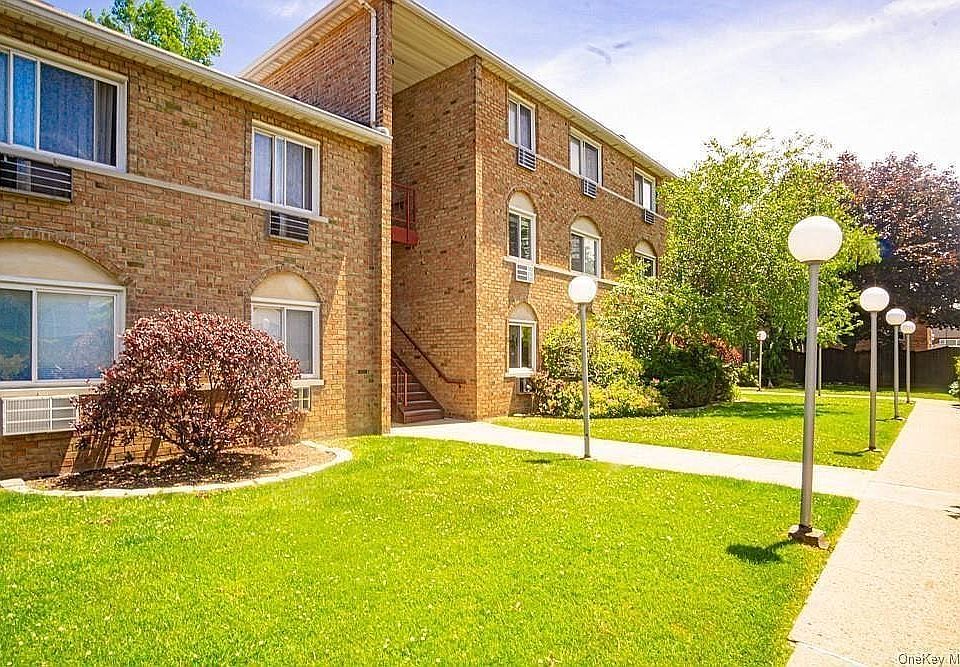 1st image of 1530 Bay View Ave #B-2