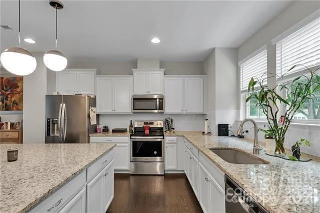 1256 Madison Towns Ln — Photo 5
