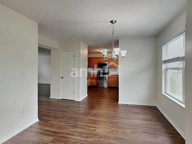 7722 Brunfield Dr — Photo 5