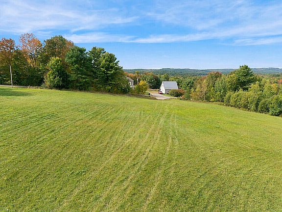4th image of 842 Banton Road