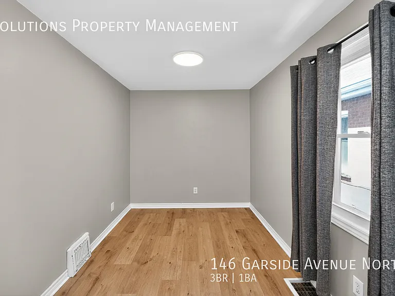 146 Garside Ave N — Photo 12