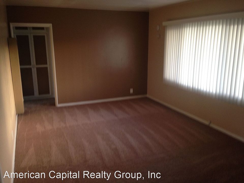 1st image of 2253 20th St APT B