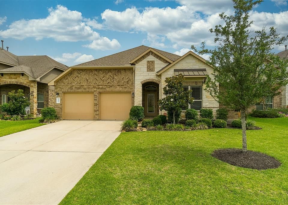 1st image of 2886 Lombardia Dr