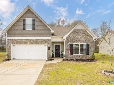 132 Lincoln Gray Cir, New Market, AL, 35761