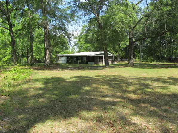 1722 Red Hill Rd, Ponce De Leon, FL 32455