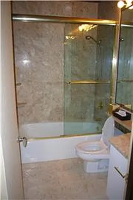 Rented by Domus Realty | media 25