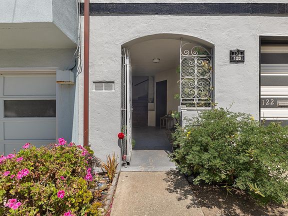 5th image of 120 Seal Rock Dr
