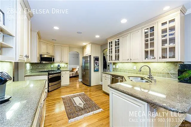 2842 Chelsea Dr — Photo 8