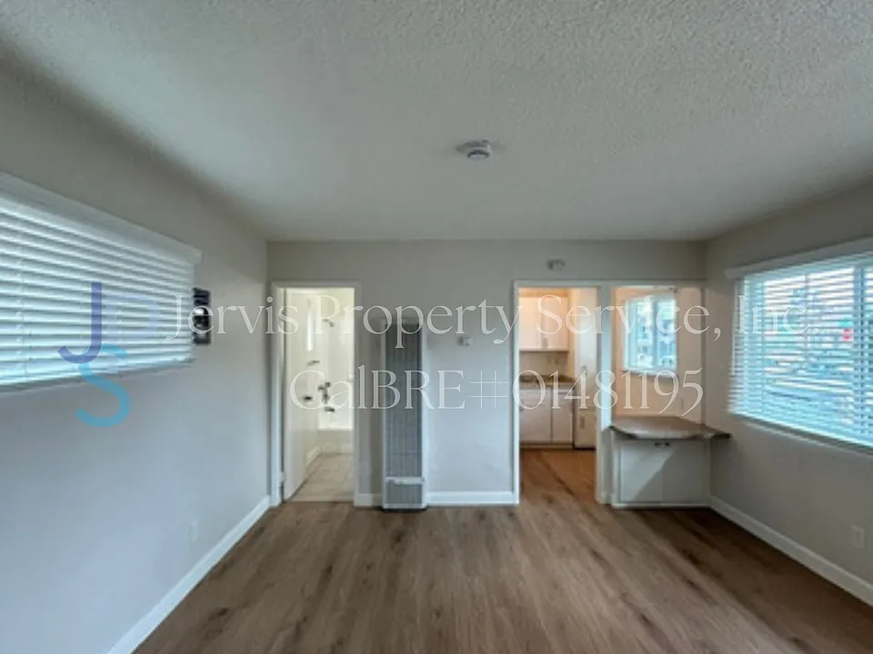 6304 Newlin Ave #D