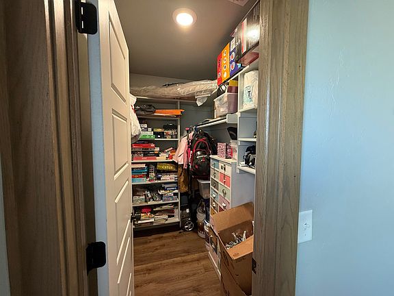 4th image of 21114 E Centennial Rd