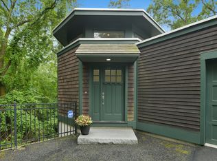 57 Laurel Rd #B, Chestnut Hill, MA 02467