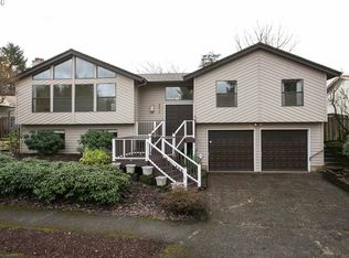 9510 SW Arikara Dr, Tualatin, OR 97062