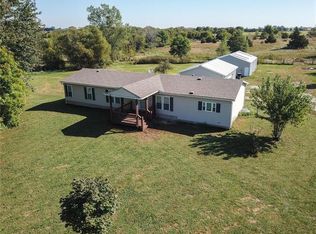 25175 Pleasant Valley Rd, Wellsville, KS 66092