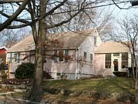 2nd image of 63 Windsor St