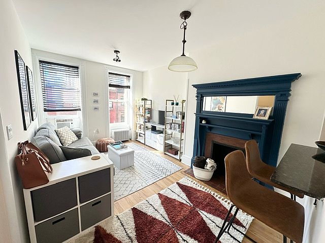 1st image of 39 W 71st St APT 4A