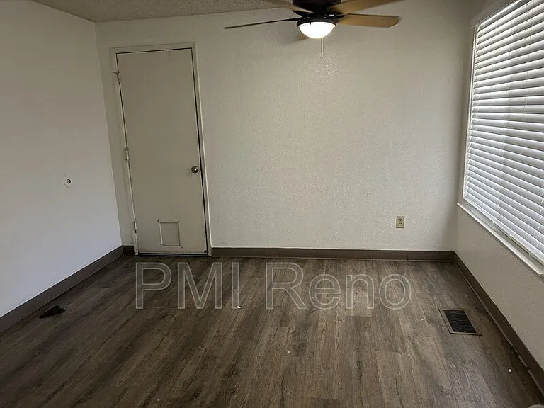 6620 Lotus St — Photo 6