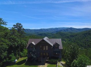 1118 Eagle Pointe Way, Pigeon Forge, TN 37863