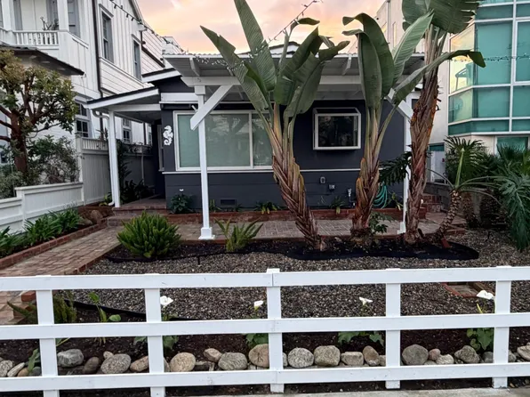 320 10th St, Manhattan Beach, CA 90266