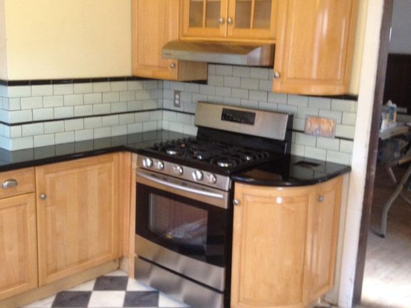 2nd image of 1285 N Mentor Ave