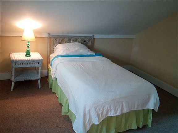 upstairs 2 room suite