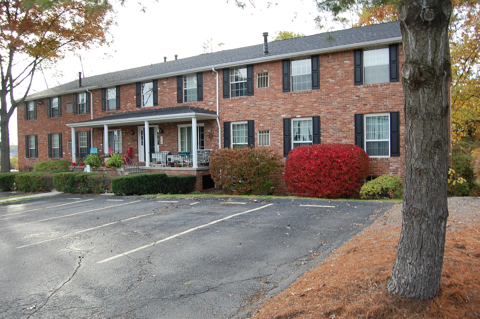 902 Guyasuta Ln photo 1