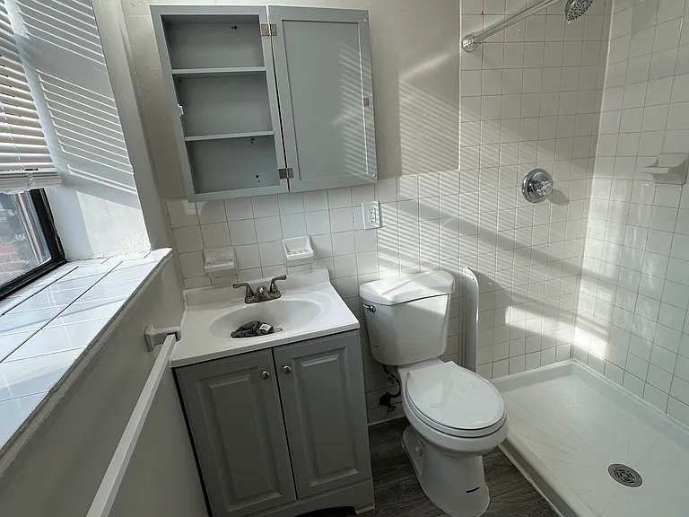 67 Brinkerhoff St #D4 — Photo 9