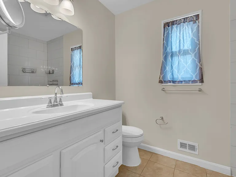 6004 Mustang Pl — Photo 22