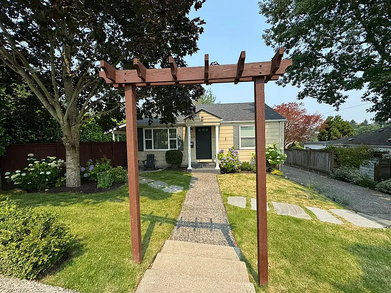 3420 W Bertona St — Photo 2