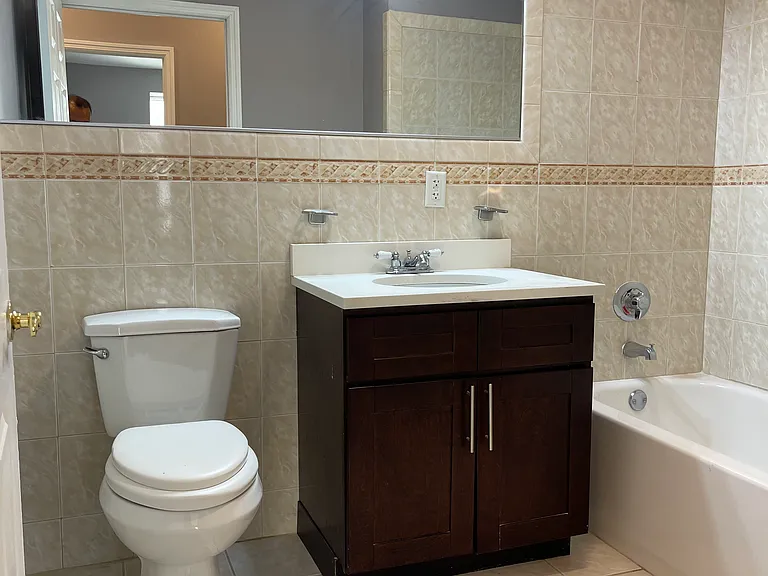 110 Halsted Street — Photo 18