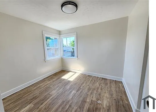 2 bed, $3,052 — Photo 4