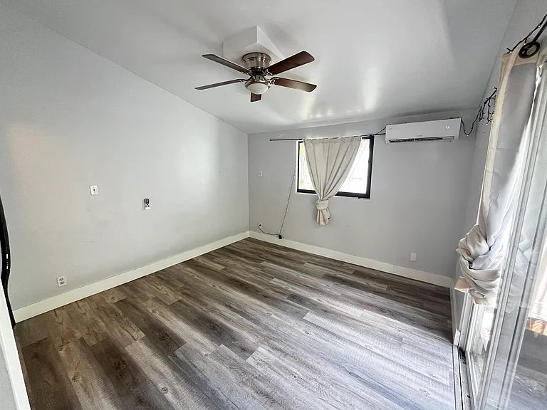 1412 NE 17th Ct #1-2 — Photo 4