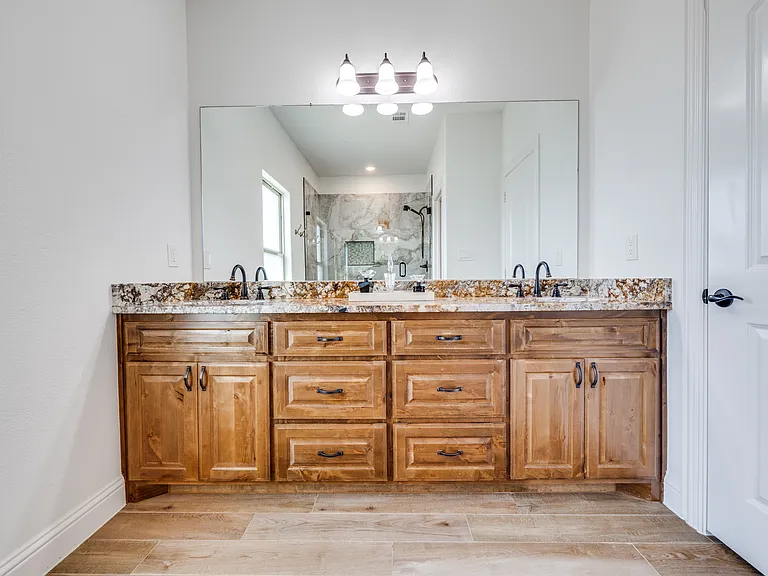 250 Alondrita St — Photo 12