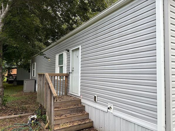 90 Maple Leaf Cir