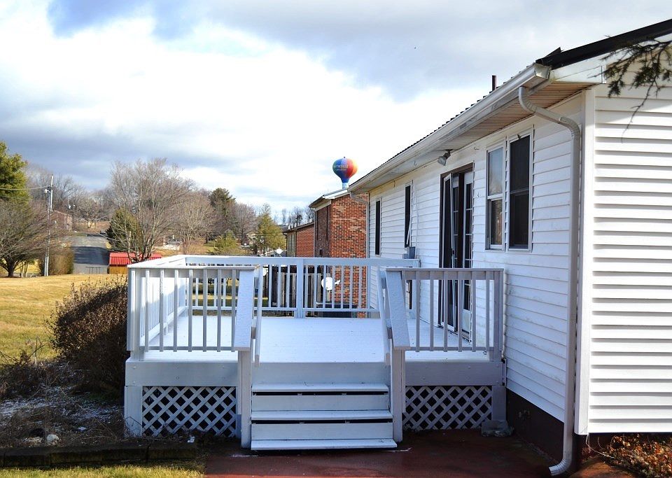 730 Rolling Hills Dr, Wytheville, VA 24382 MLS 85351 Zillow