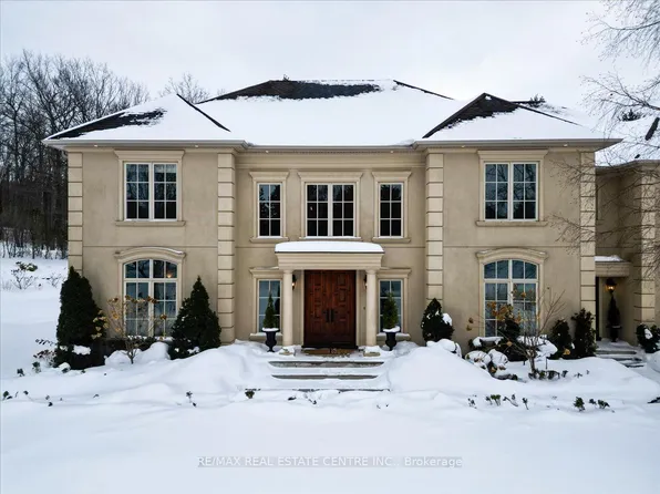 65 Kingswood Dr, King, ON L7B 1K8