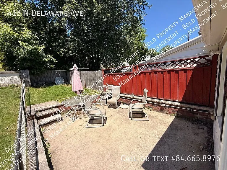 416 N Delaware Ave — Photo 2