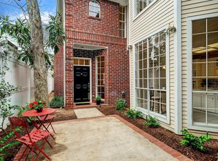 2304 W Main St, Houston, TX 77098