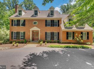 1355 Briarhill Ln, Crownsville, MD 21032