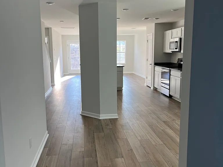 630 N Long Star Way — Photo 2