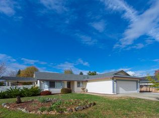 11398 Puffin Way, Redding, CA 96003