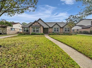 2818 Fontana Dr, Houston, TX 77043