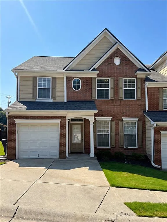 4 bed, 2.5 bath, 1728 sqft, $2,050 — Photo 1