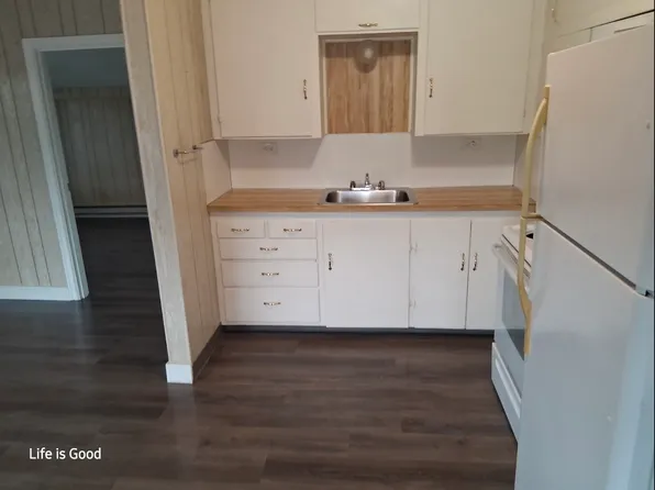 898 5th Ave #4, Hammond, OR 97121