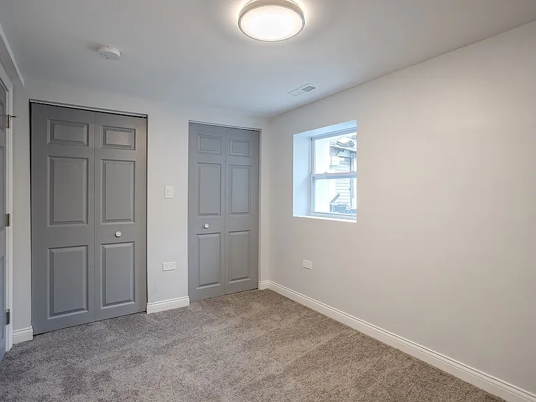 1013 W 18th Pl #1R — Photo 12