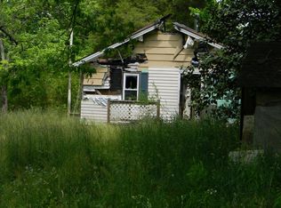 756 Fairview Rd, Harriman, TN 37748