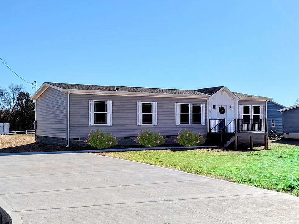 1st image of 323 Bungalow Dr